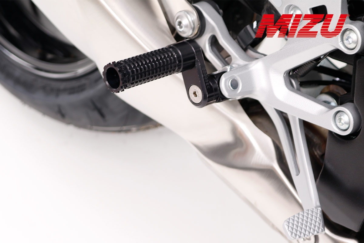 verstellbare Fahrerraste V-Strom Bandit B-King Hayabusa GSX-R125 GSX-S1000